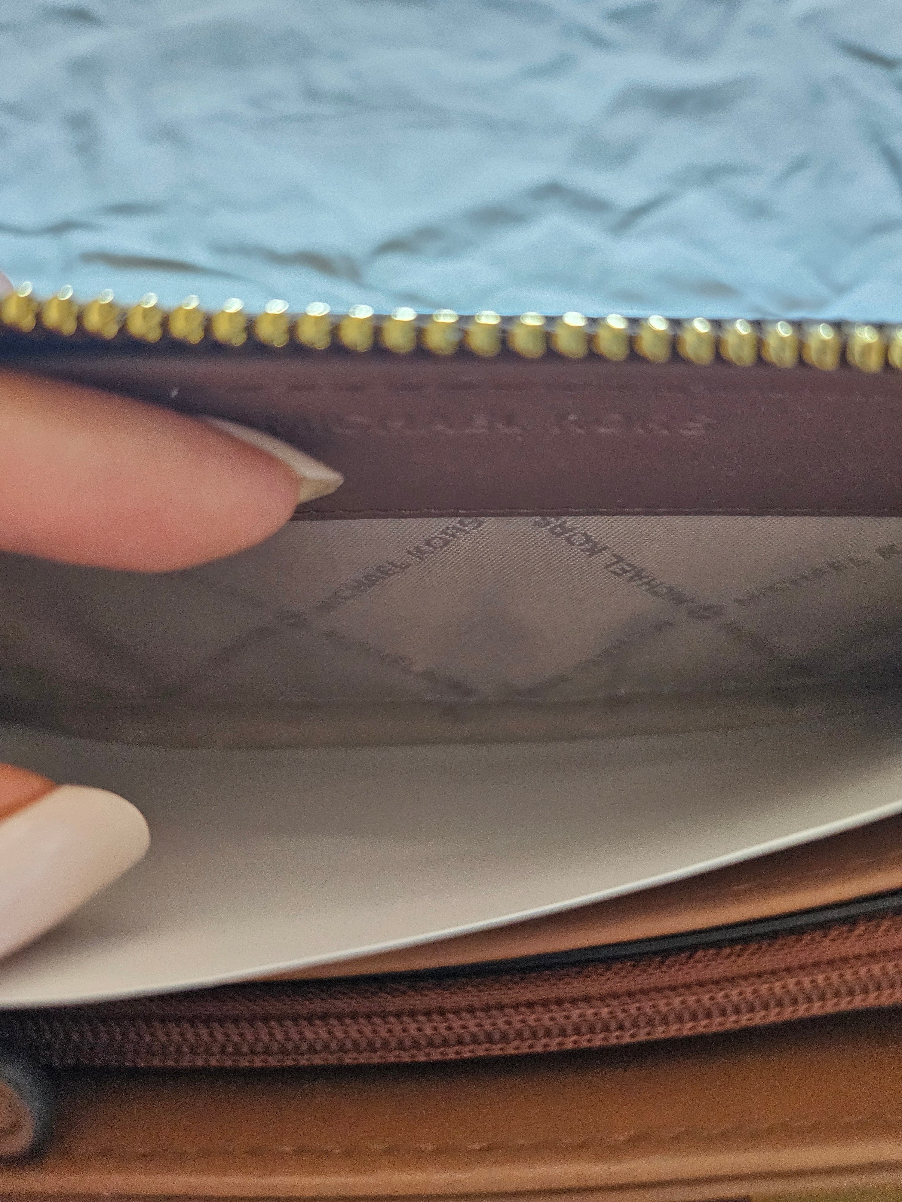 Michael Kors Jet Set Wallet