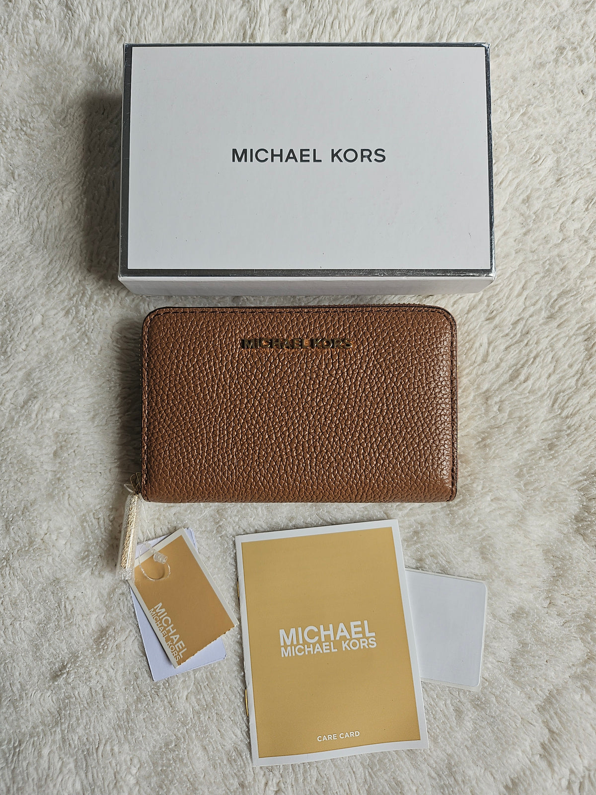 Small Michael Kors Jet Set Wallet