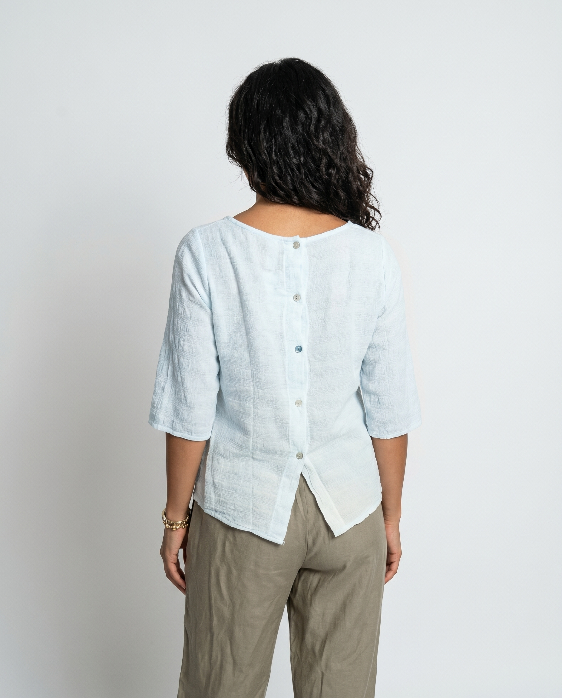Lightweight 100% cotton blouse for women